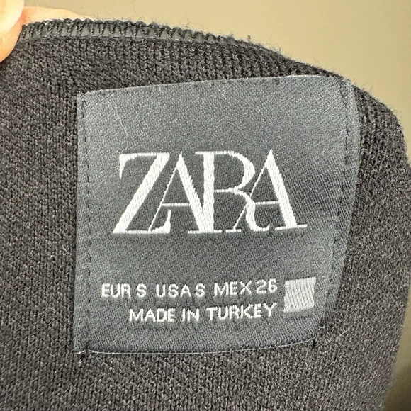 Zara Black Zip-Up Cropped Sweater - SKU 1075 - Picture 7 of 7